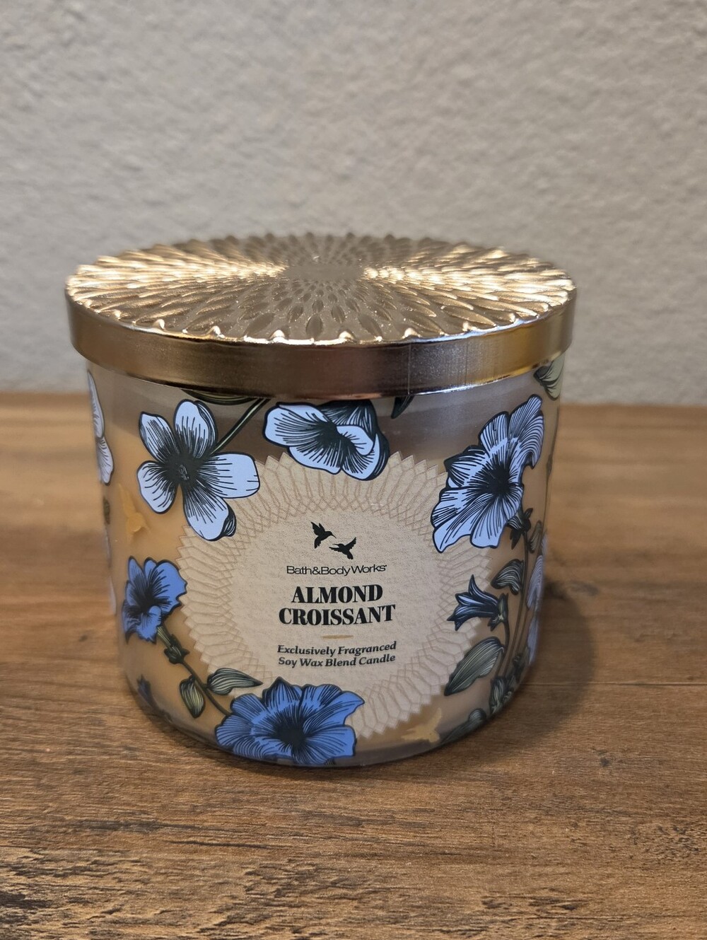 Bath & Body Works Almond Croissant Candle- Tested
